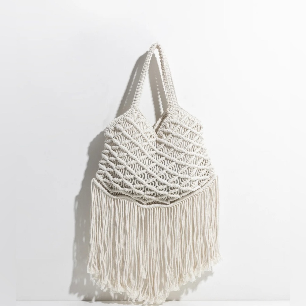 Lusana Resort Bag - Picture 2 of 7